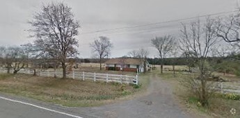 Building Photo - 9509 AR-352