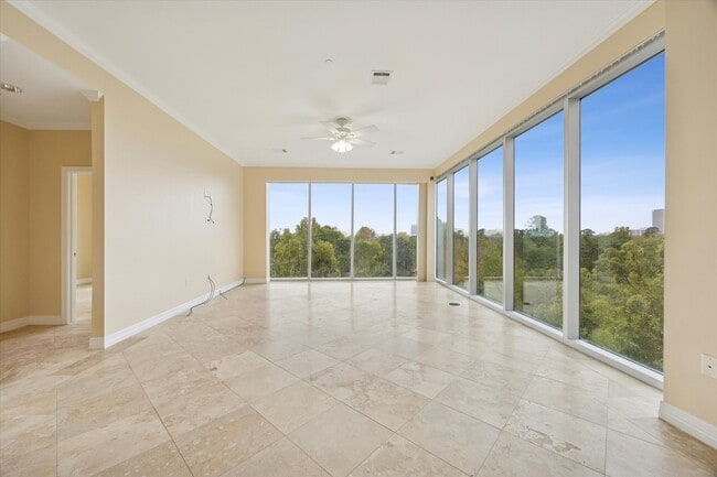 Building Photo - 2515 Washington Ave