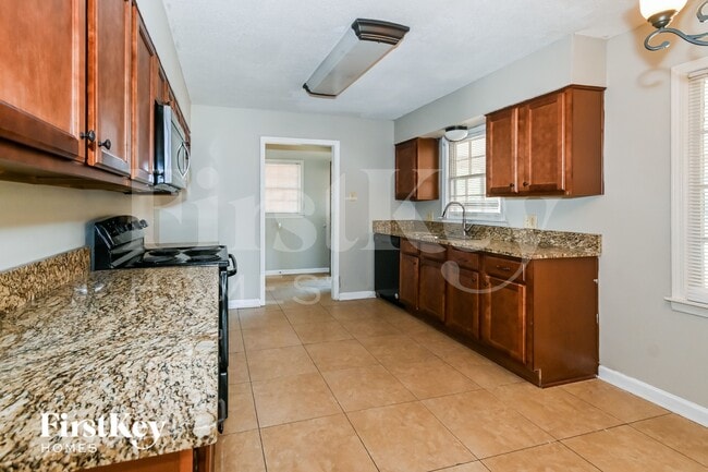 Foto del edificio - 5840 Knight Arnold Rd