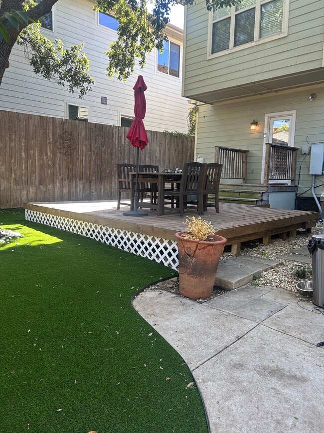 Photo - 5219 Richard Ave House