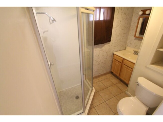 Foto del edificio - Charming 1 Bed / 1 Bath Duplex  Dog-Friend...