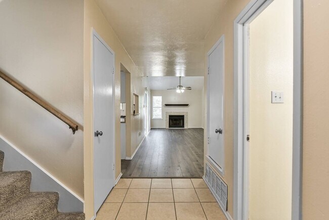 Foto del edificio - 1224 Westway Cir