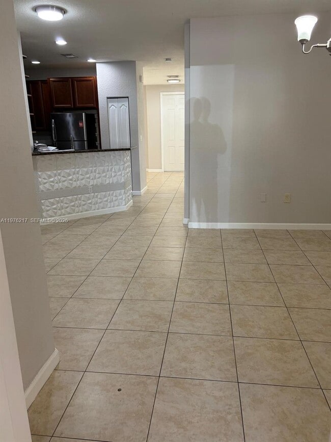 Building Photo - 27918 SW 140th Ave