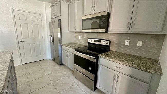 Building Photo - 3034 Royal Gardens Ave