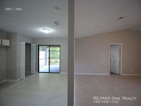Foto del edificio - 5984 Triphammer Rd