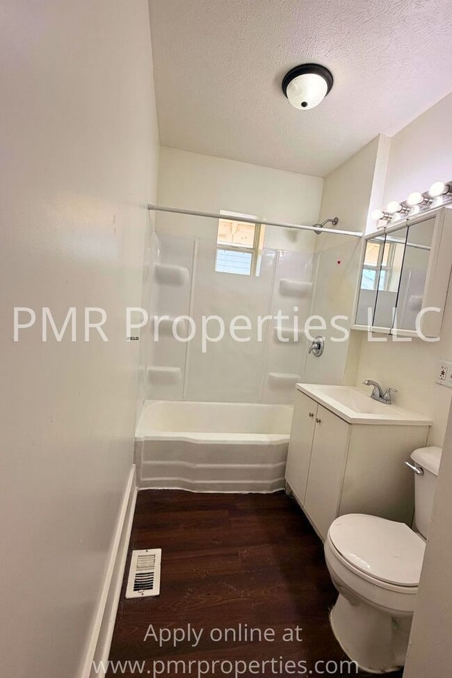 Foto del edificio - 2 Bedrooms/1 Bathroom House
