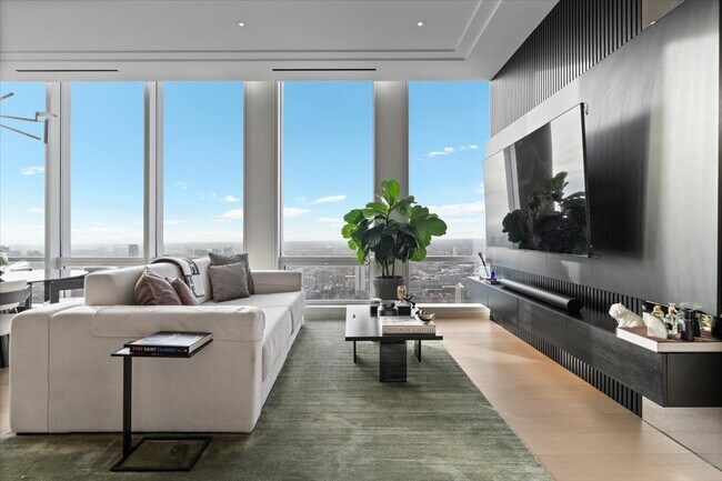 Building Photo - 14 W Superior St