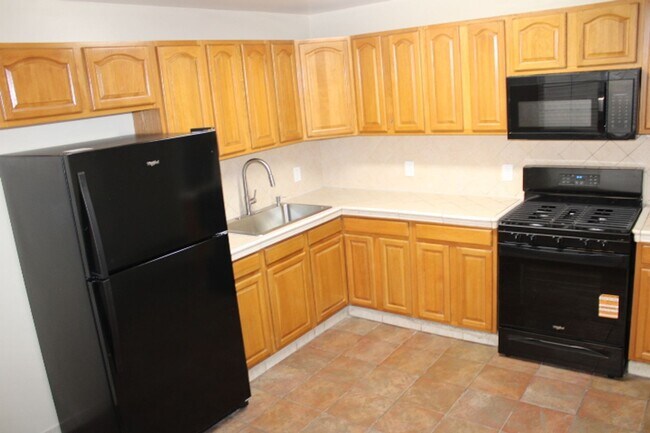 Foto del edificio - 319-325 21st St., Richmond, CA 94801