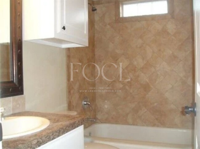 Foto del edificio - Beautiful Hardwood floors!  3/1/1 in the Medical District