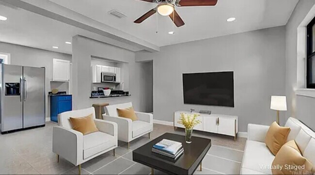 Foto del edificio - 22 Adkinson Dr