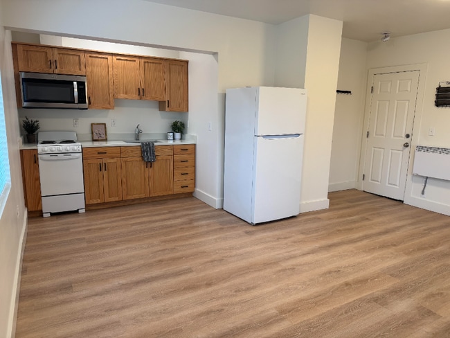 Building Photo - 1314 I St