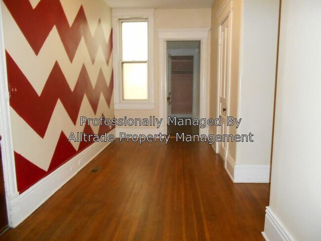 Building Photo - 1453 S 3rd St