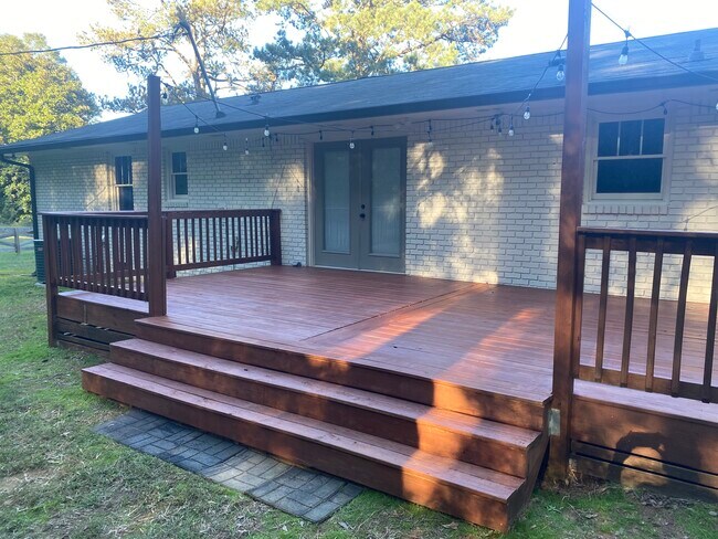 Building Photo - 3174 Double Springs Rd