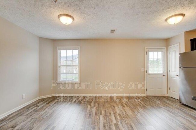 Building Photo - 1608 Railton Ct