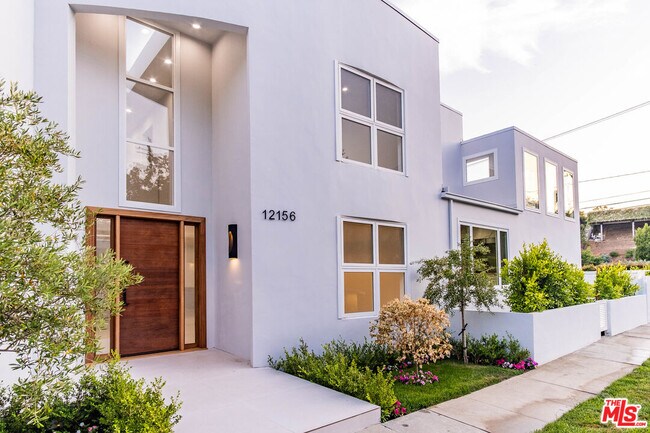 Foto del edificio - 12156 Leven Ln