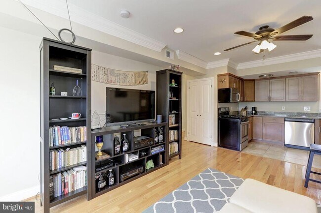 Foto del edificio - 1034 6th St NE