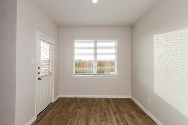 Building Photo - 7638 Tipton Meadow Way