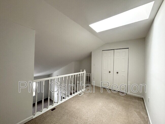 Foto del edificio - 13059 Shadyside Ln