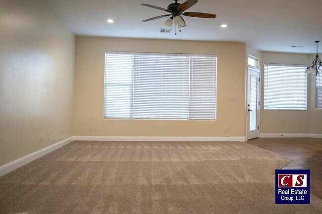 Building Photo - 388 N 3380 W