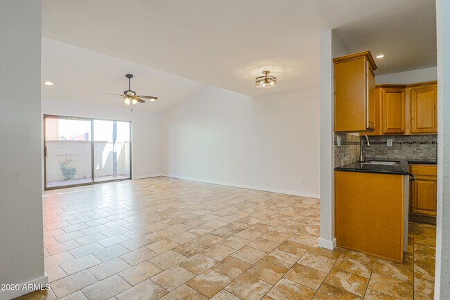 Foto del edificio - 2940 N 38th St