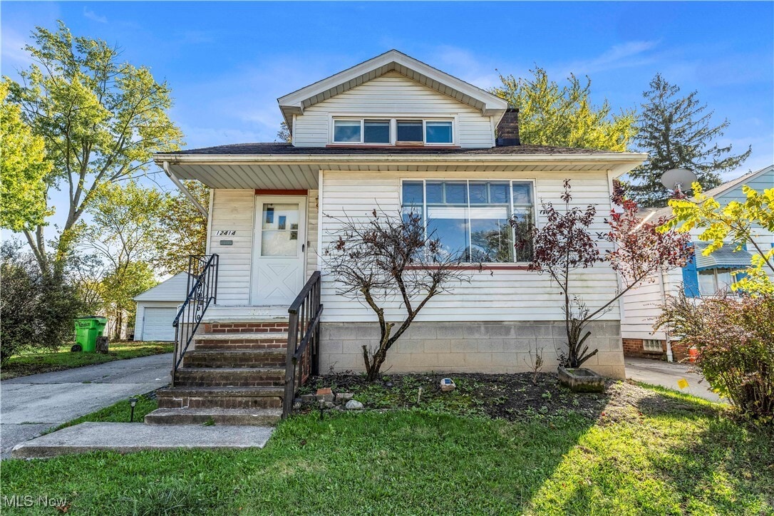 Foto principal - 12414 Reindeer Ave