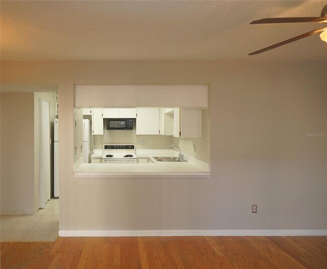 Foto del edificio - 603 S Melville Ave