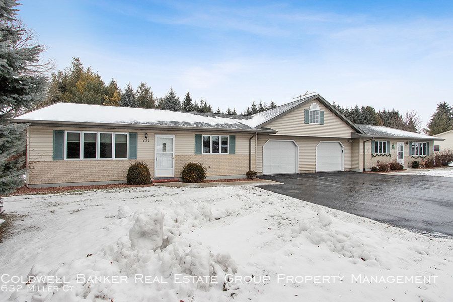 632 Miller Ct Apartment for Rent in Kiel, WI