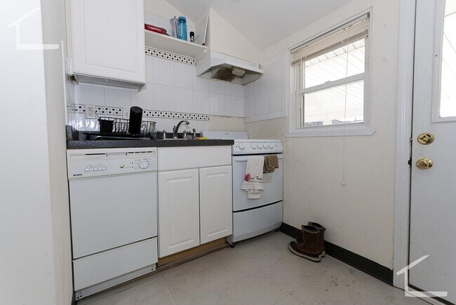 Building Photo - Packards Corner_2 BR Apartment_avail 9/1/26