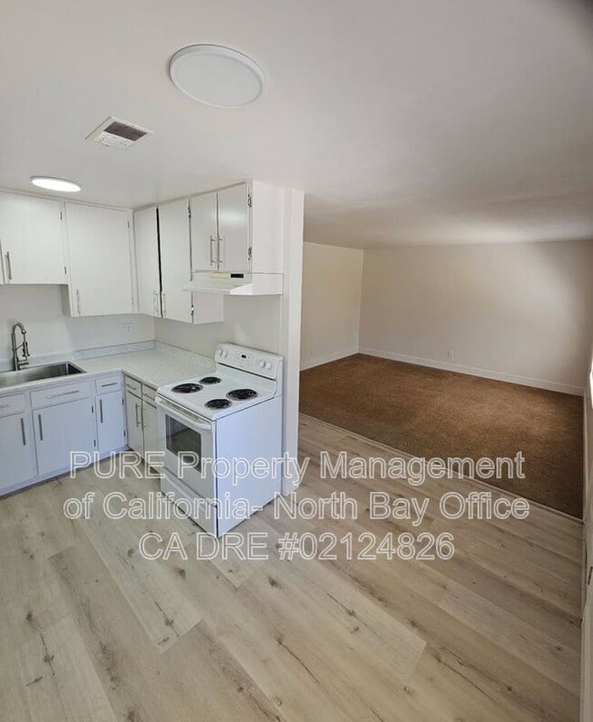 Building Photo - 308 Cooper Ln