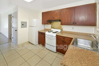 Building Photo - 8049 Greenridge Dr