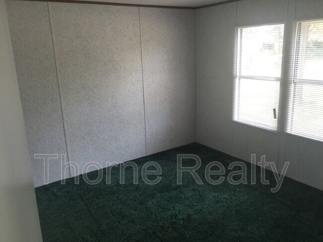 Foto del edificio - 275 Booth Ln
