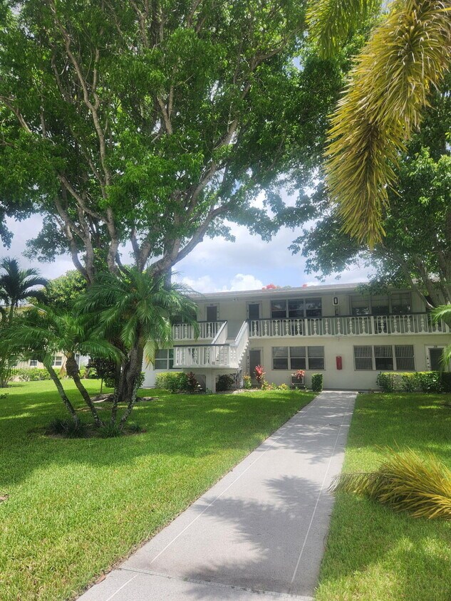 Foto principal - 346 Windsor N