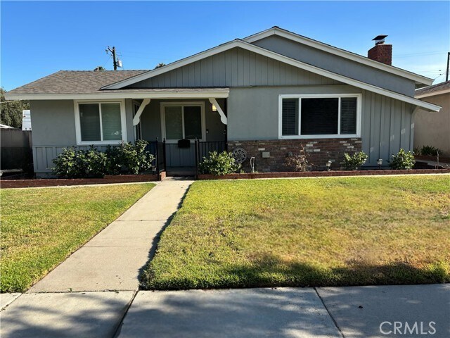 Foto principal - 1189 E 38th St