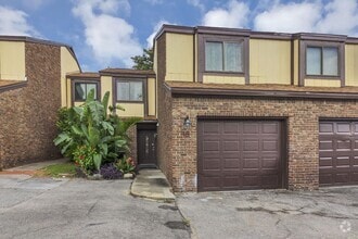 Building Photo - 18 Hidden Cove Dr