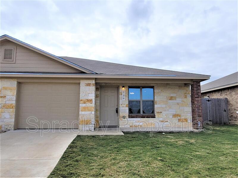 739 Laila Ln, Belton, TX 76513 Condo for Rent in Belton, TX
