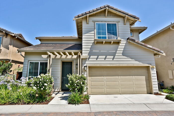 Foto principal - 533 Petunia Ct