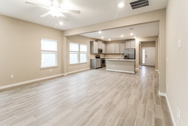Building Photo - 9754 Lovage Ln