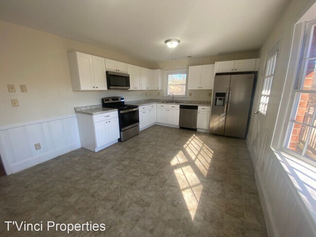 Building Photo - 3 br, 2.5 bath House - 795 Dan Valley Road