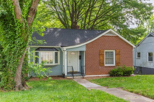 Building Photo - 317 Crafton St