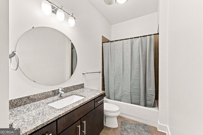 Foto del edificio - 200 N Highland Ave NE