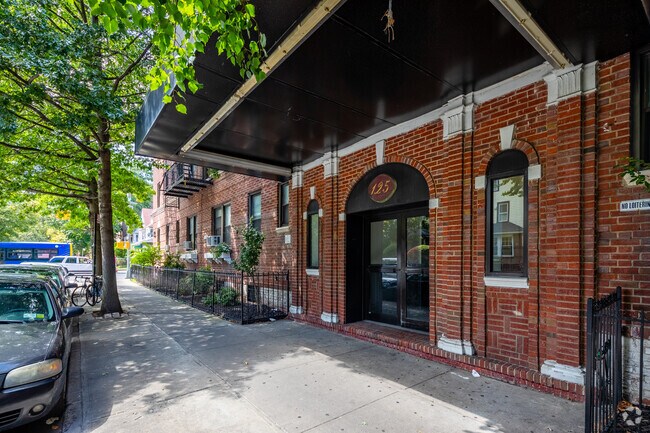 Foto del edificio - 125 Hawthorne St