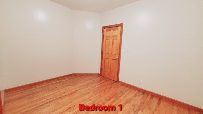 Bedroom 1 - 4059 Warren St