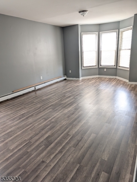 Foto principal - 295 S 7th St