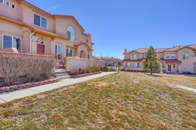 Building Photo - 7118 Sand Crest View