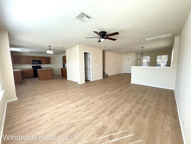 Building Photo - 3 br, 2.5 bath House - 3442 Blue Topaz