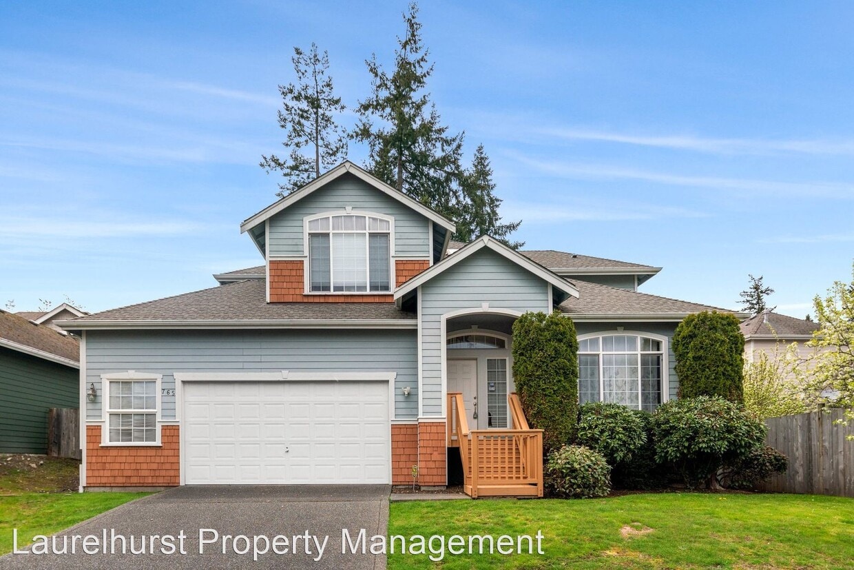 5 br, 2.5 bath House 765 Vashon Ave NE, House Rental in Renton, WA