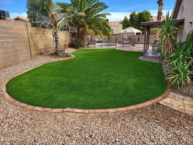 Foto del edificio - 4222 E Muirwood Dr