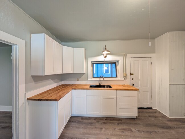 Foto del edificio - 433 SW 5th St
