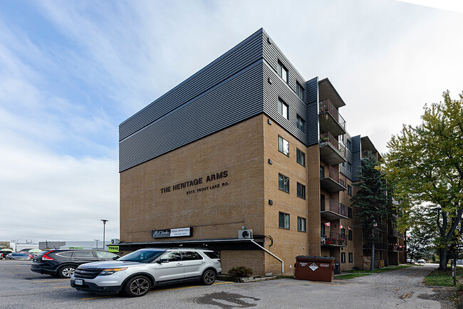 Building Photo - The Heritage Arms Apartments