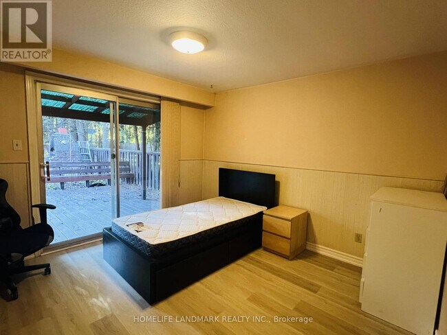 Photo du bâtiment - 30 Bobmar Rd